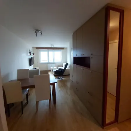 Top Loft With Swimming Pool Warszawa